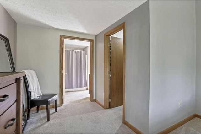 3073 Meadowbrook Drive NE, Lancaster, OH 43130