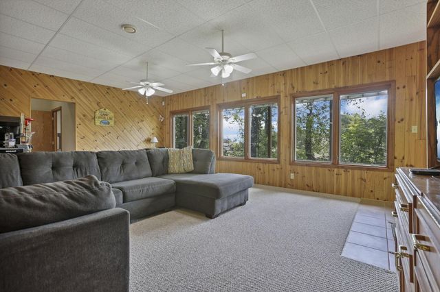 3073 Meadowbrook Drive NE, Lancaster, OH 43130