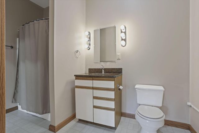3073 Meadowbrook Drive NE, Lancaster, OH 43130
