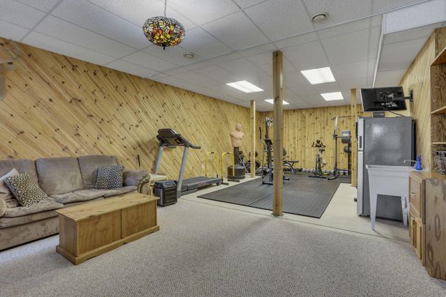 3073 Meadowbrook Drive NE, Lancaster, OH 43130