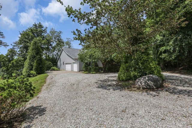 3073 Meadowbrook Drive NE, Lancaster, OH 43130