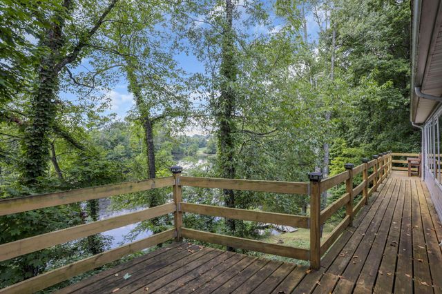 3073 Meadowbrook Drive NE, Lancaster, OH 43130