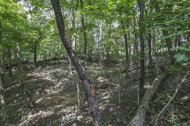 3073 Meadowbrook Drive NE, Lancaster, OH 43130