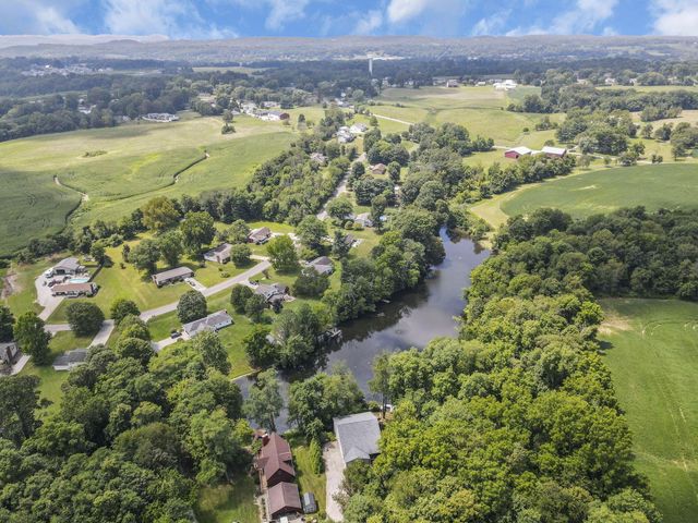 3073 Meadowbrook Drive NE, Lancaster, OH 43130