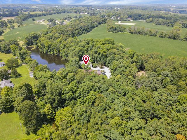 3073 Meadowbrook Drive NE, Lancaster, OH 43130