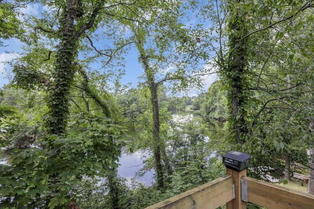 3073 Meadowbrook Drive NE, Lancaster, OH 43130