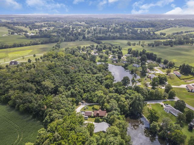 3073 Meadowbrook Drive NE, Lancaster, OH 43130