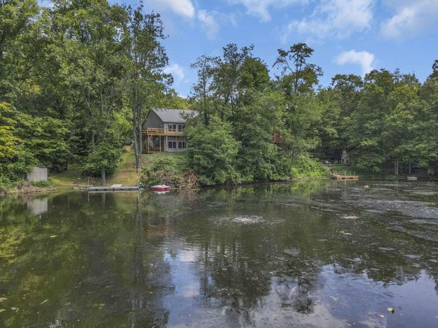 3073 Meadowbrook Drive NE, Lancaster, OH 43130