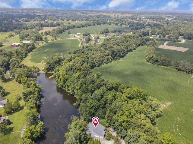 3073 Meadowbrook Drive NE, Lancaster, OH 43130