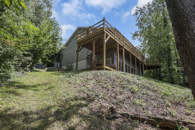 3073 Meadowbrook Drive NE, Lancaster, OH 43130