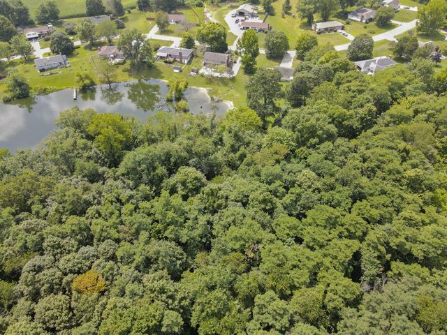 3073 Meadowbrook Drive NE, Lancaster, OH 43130
