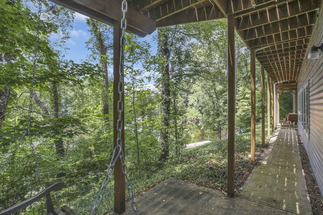 3073 Meadowbrook Drive NE, Lancaster, OH 43130