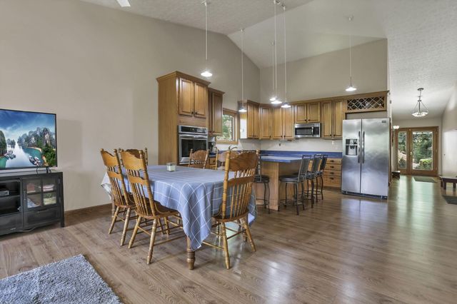 3073 Meadowbrook Drive NE, Lancaster, OH 43130