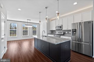 8182 BROAD PL, Manassas, VA 20110