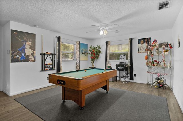 1124 E GRANT AVENUE, Mount Dora, FL 32757