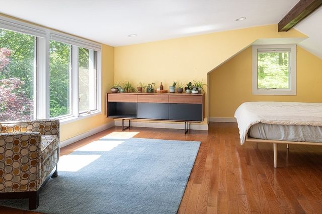 11 Juniper Ridge Rd, Lincoln, MA 01773