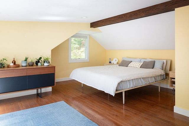 11 Juniper Ridge Rd, Lincoln, MA 01773