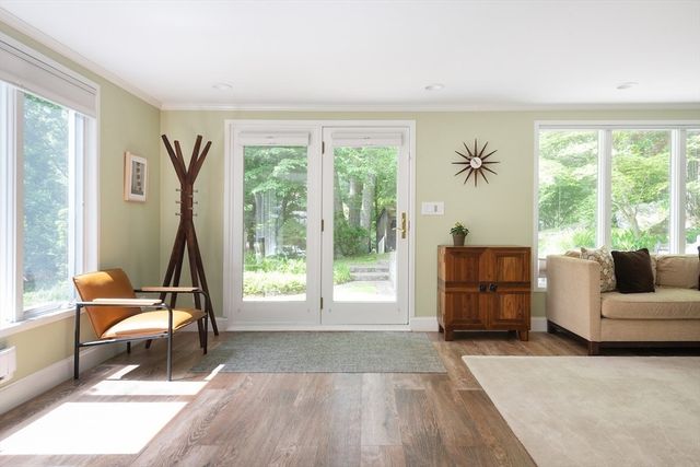 11 Juniper Ridge Rd, Lincoln, MA 01773