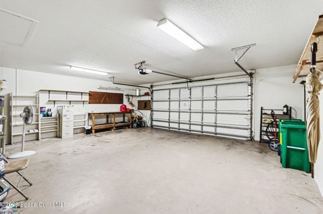 5761 Newbury Circle, Melbourne, FL 32940