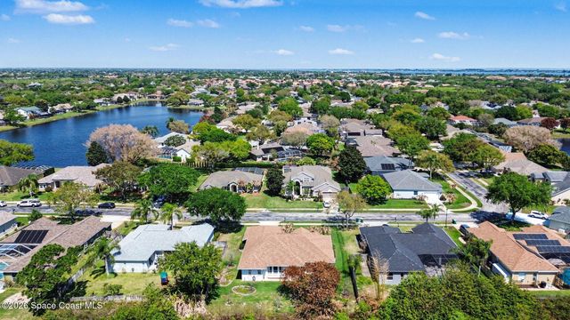 5761 Newbury Circle, Melbourne, FL 32940