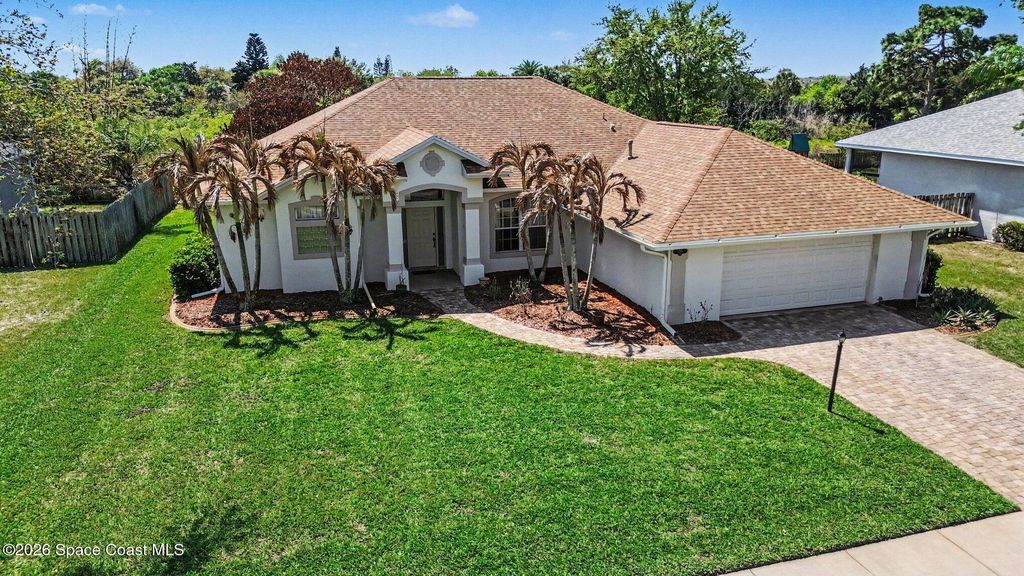 5761 Newbury Circle, Melbourne, FL 32940