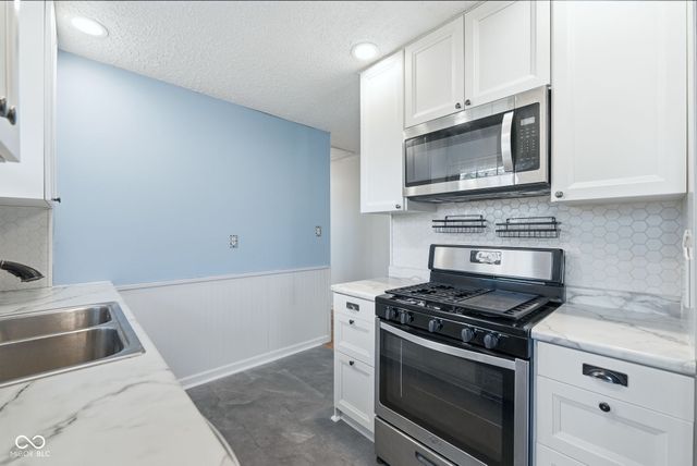 298 Clark Avenue, Beech Grove, IN 46107