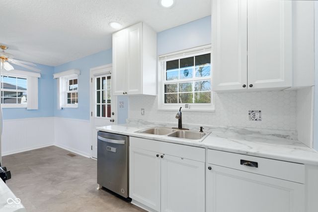 298 Clark Avenue, Beech Grove, IN 46107