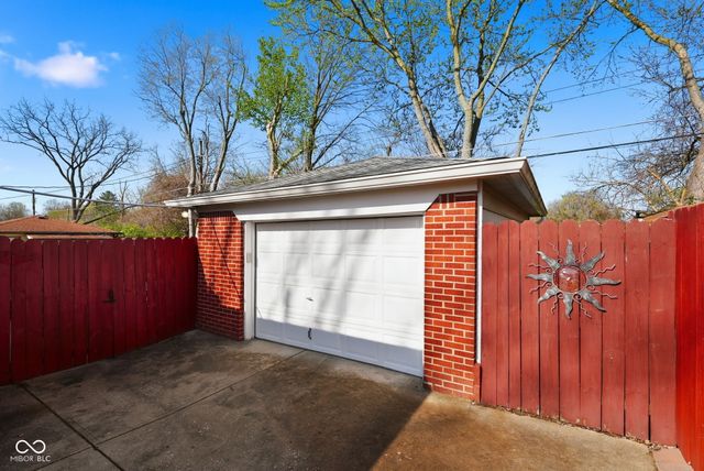 298 Clark Avenue, Beech Grove, IN 46107