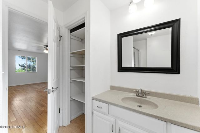 3463 S 400 East, Bountiful, UT 84010