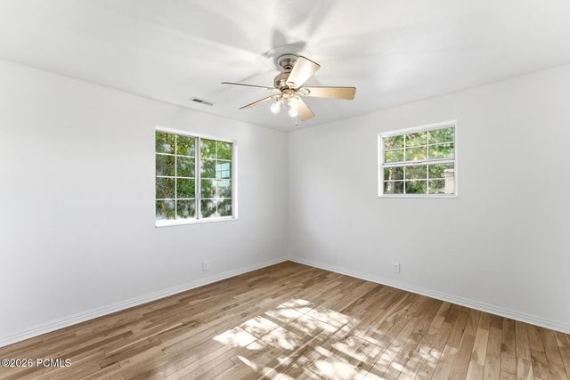 3463 S 400 East, Bountiful, UT 84010