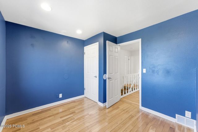 3463 S 400 East, Bountiful, UT 84010