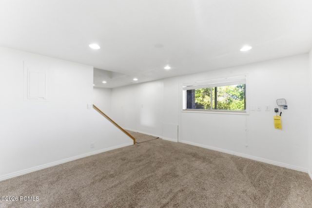 3463 S 400 East, Bountiful, UT 84010