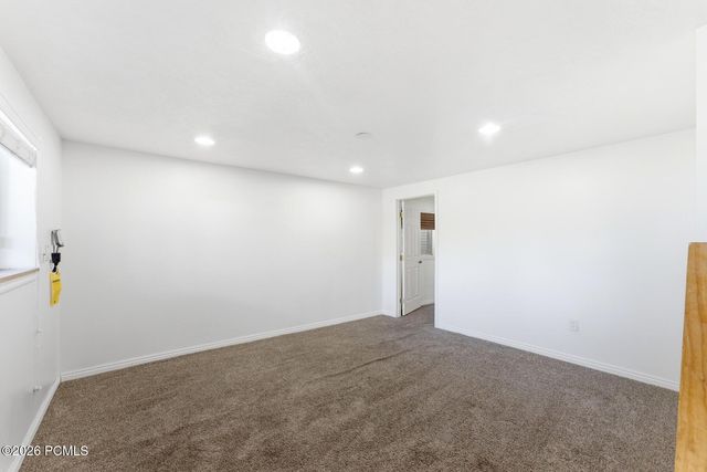 3463 S 400 East, Bountiful, UT 84010