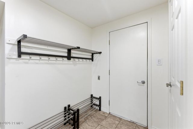 3463 S 400 East, Bountiful, UT 84010