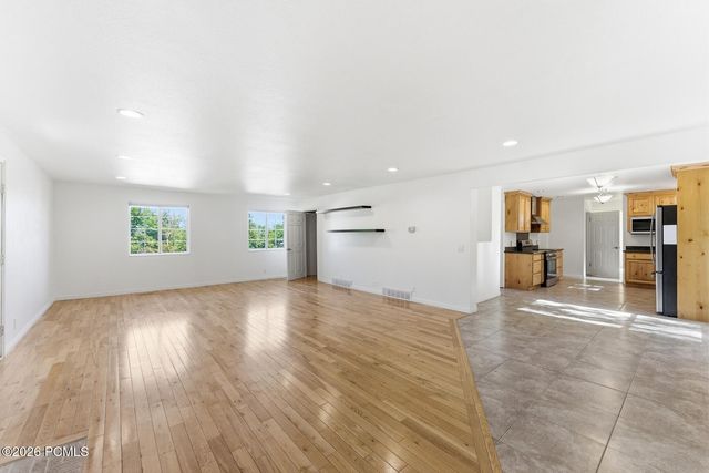 3463 S 400 East, Bountiful, UT 84010