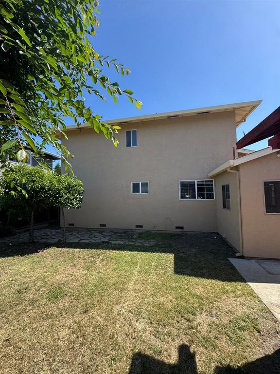 Image 19 of property listing at 2721 Aida Avenue, San Jose, CA 95122