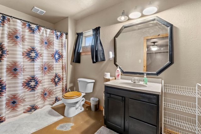 1239 Tony Peebles Road, Livingston, TX 77351