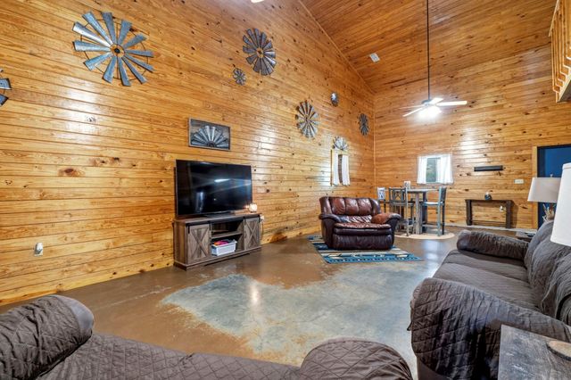 1239 Tony Peebles Road, Livingston, TX 77351