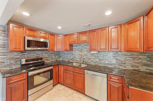 7657 Sunset Ave, Fair Oaks, CA 95628