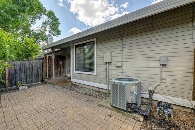 7657 Sunset Ave, Fair Oaks, CA 95628