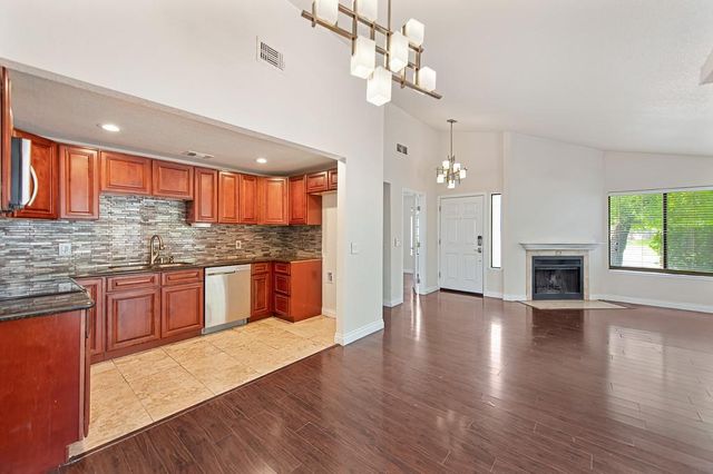 7657 Sunset Ave, Fair Oaks, CA 95628