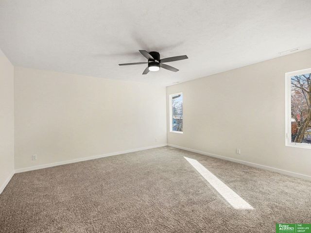 7162 N 79th Court, Omaha, NE 68122