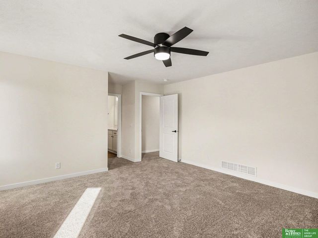 7162 N 79th Court, Omaha, NE 68122