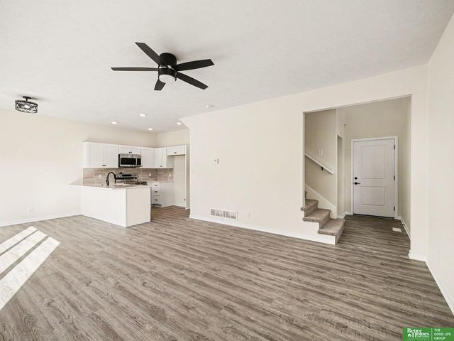 7162 N 79th Court, Omaha, NE 68122