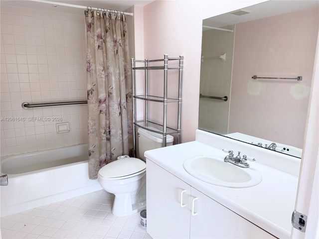1201 SW 141st Avenue 302J, Pembroke Pines, FL 33027