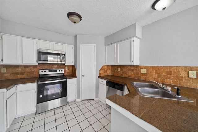 6426 Old Chatham Lane, Houston, TX 77035