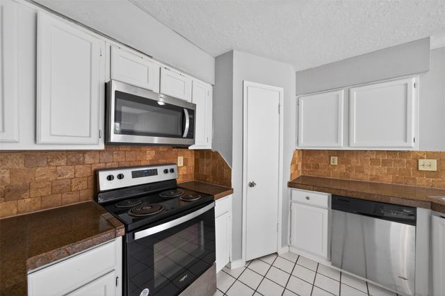 6426 Old Chatham Lane, Houston, TX 77035