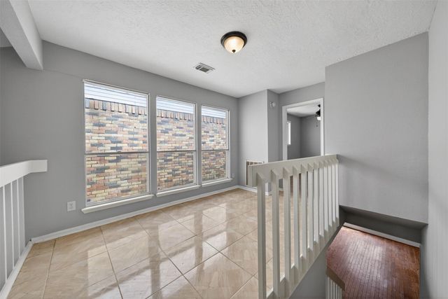 6426 Old Chatham Lane, Houston, TX 77035