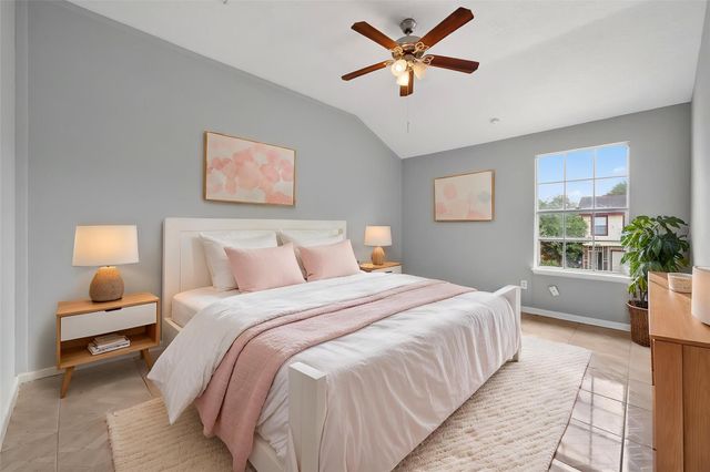 6426 Old Chatham Lane, Houston, TX 77035