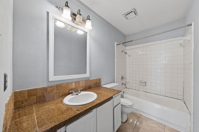 6426 Old Chatham Lane, Houston, TX 77035